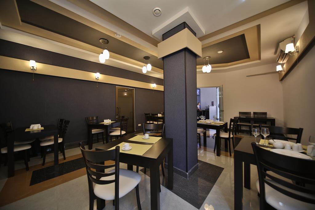 Continental Hotel Kutaisi Ngoại thất bức ảnh