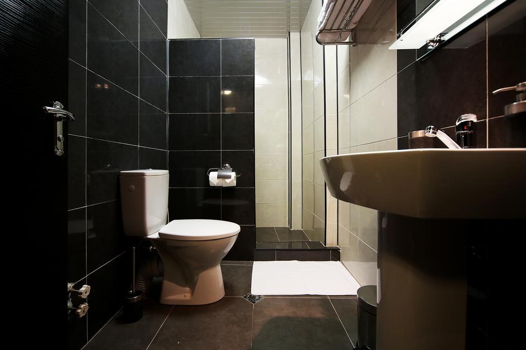Continental Hotel Kutaisi Ngoại thất bức ảnh